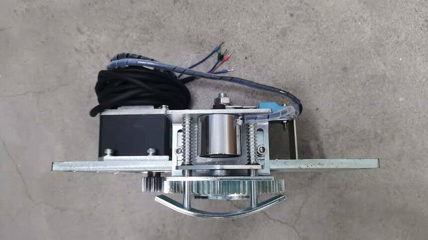 Relay Output Tripod Turnstile Gate with 1.2mm or 1.5mm Housing Thickness and 30 People/min Passing Speed