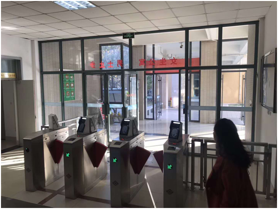 Face Recognition Swing Flap Barrier Standard Anti Collision For Library 160A 5